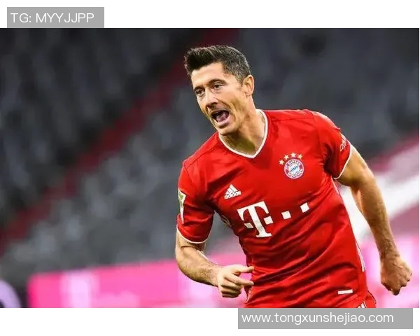 足球明星海报莱万展现无与伦比的技艺与魅力引领球迷热潮